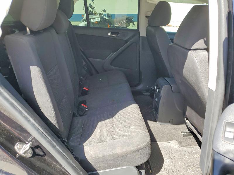 54556926 :رقم المزاد ، WVGAV7AX5HK042055 vin ، 2017 Volkswagen Tiguan مزاد بيع