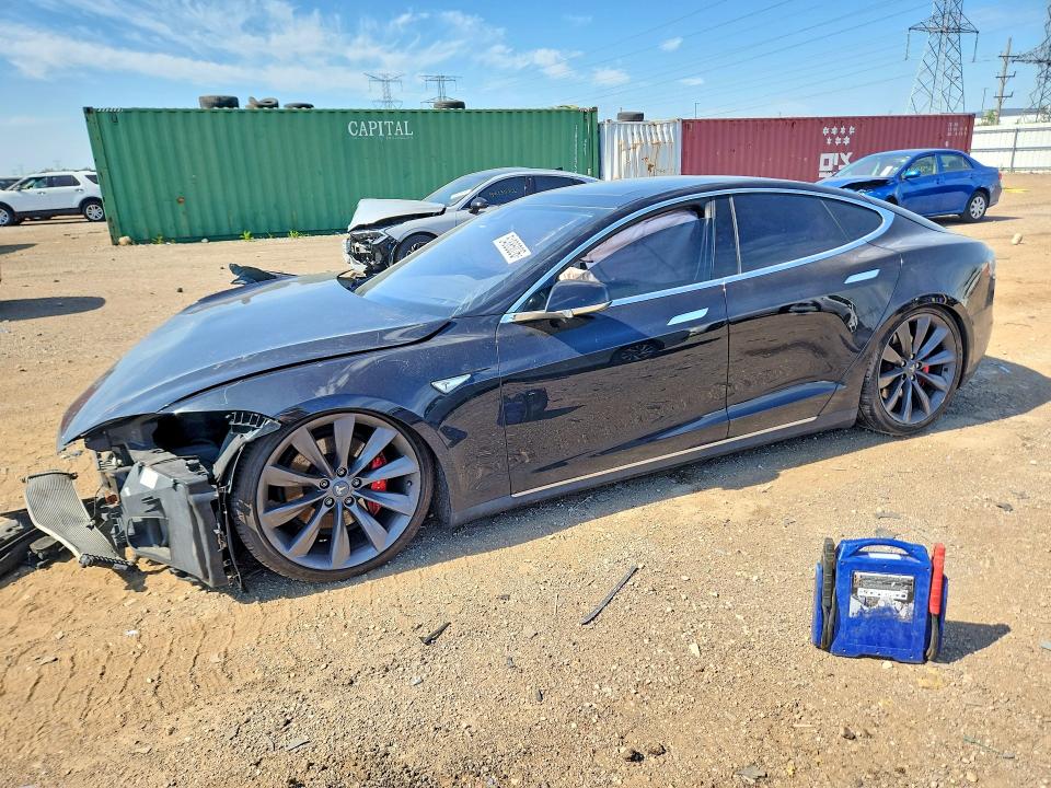 54885026 :رقم المزاد ، 5YJSA1E40FF112041 vin ، 2015 Tesla Model S مزاد بيع
