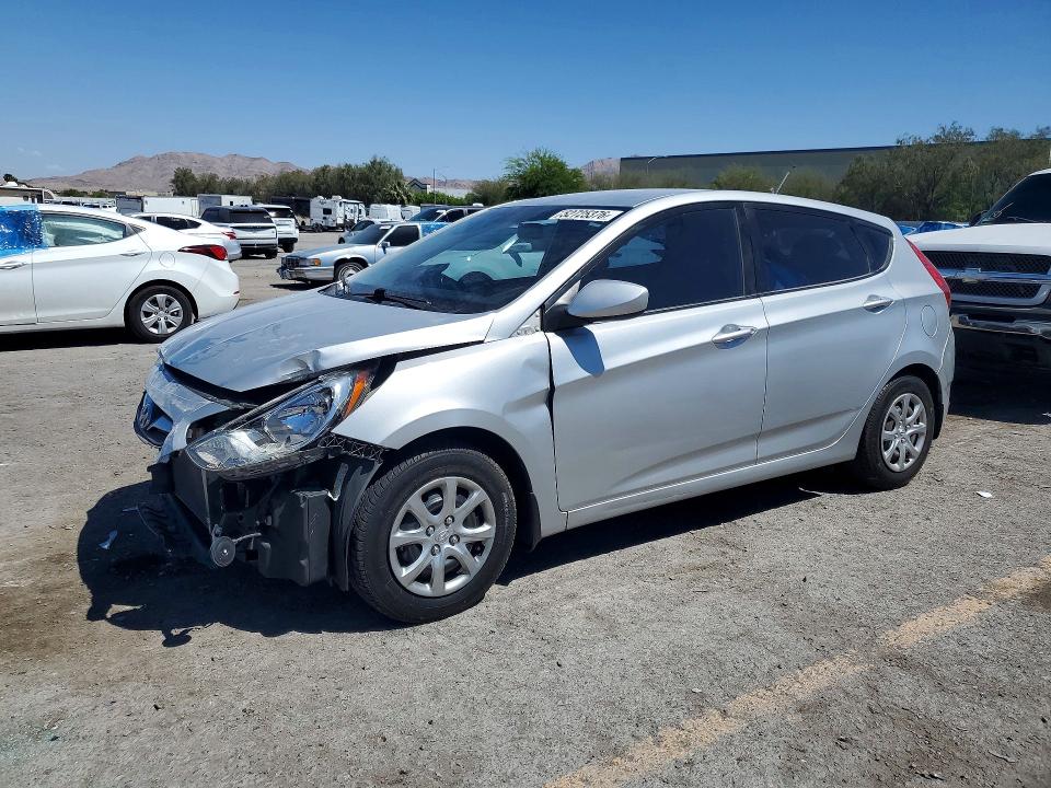 2013 Hyundai Accent მანქანა იყიდება აუქციონზე, vin: KMHCT5AE0DU106910, აუქციონის ნომერი: 52725376