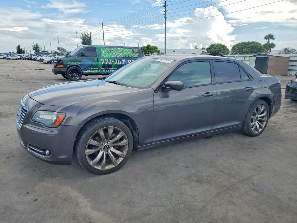2014 Chrysler 300 მანქანა იყიდება აუქციონზე, vin: 2C3CCABG4EH328386, აუქციონის ნომერი: 55613746
