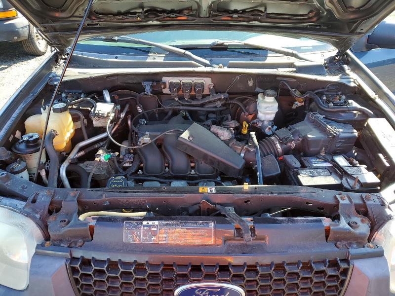 52572596 :رقم المزاد ، 1FMYU93126KA28861 vin ، 2006 Ford Escape مزاد بيع
