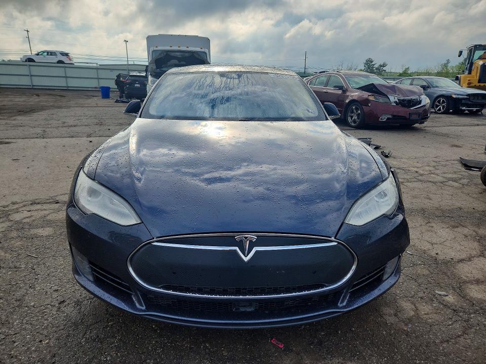 Продажа на аукционе авто 2016 Tesla Model S, vin: 5YJSA1E27GF129693, номер лота: 52913196