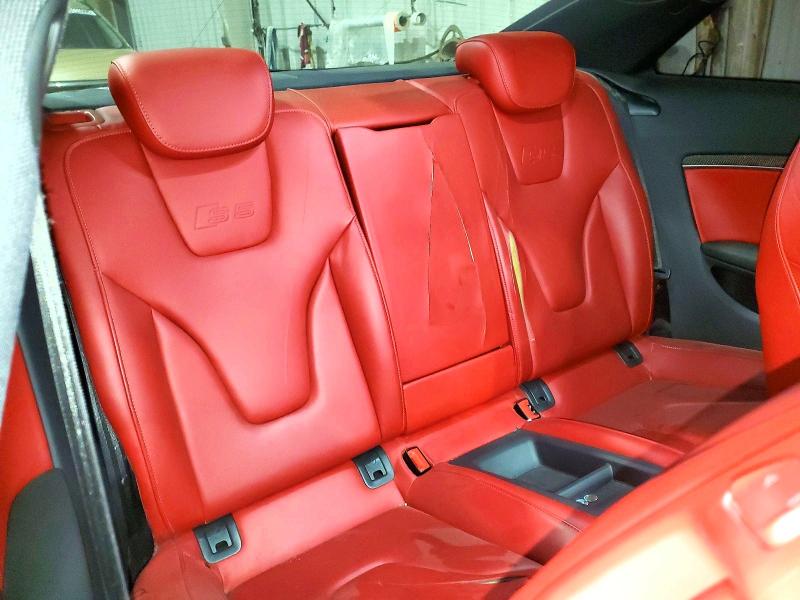 53804406 :رقم المزاد ، WAUGVAFR9AA024236 vin ، 2010 Audi S5 مزاد بيع