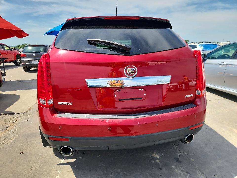 55567746 :رقم المزاد ، 3GYFNBE31FS637338 vin ، 2015 Cadillac Srx مزاد بيع