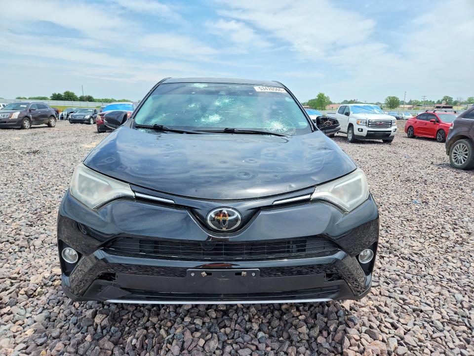 53470566 :رقم المزاد ، 2T3RFREV5JW704335 vin ، 2018 Toyota Rav4 مزاد بيع