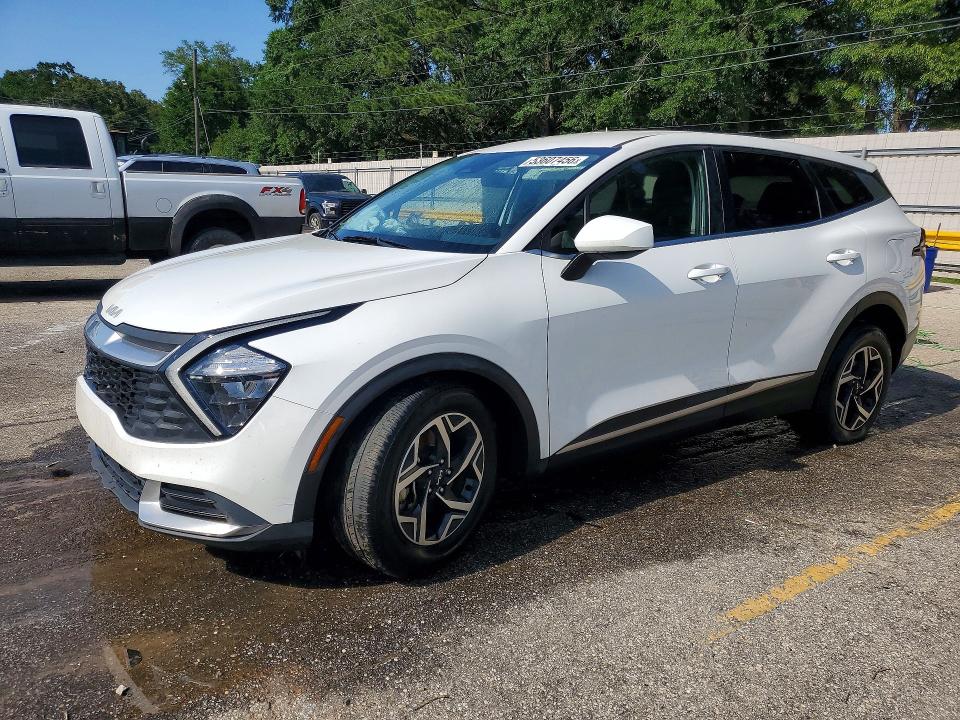 Продажа на аукционе авто 2023 Kia Sportage, vin: KNDPU3AF0P7035470, номер лота: 53607456