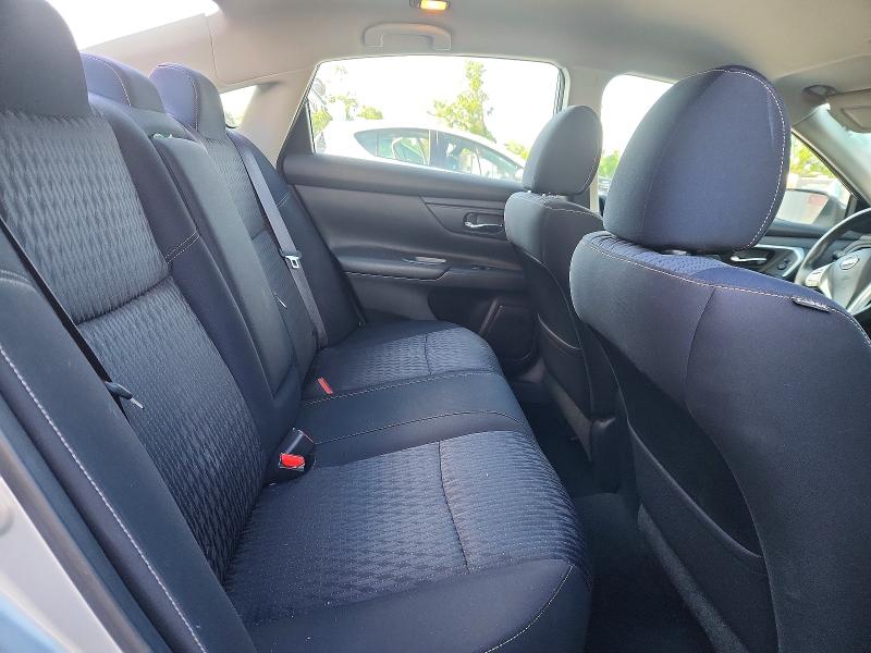 2017 Nissan Altima მანქანა იყიდება აუქციონზე, vin: 1N4AL3AP2HC282487, აუქციონის ნომერი: 52334616