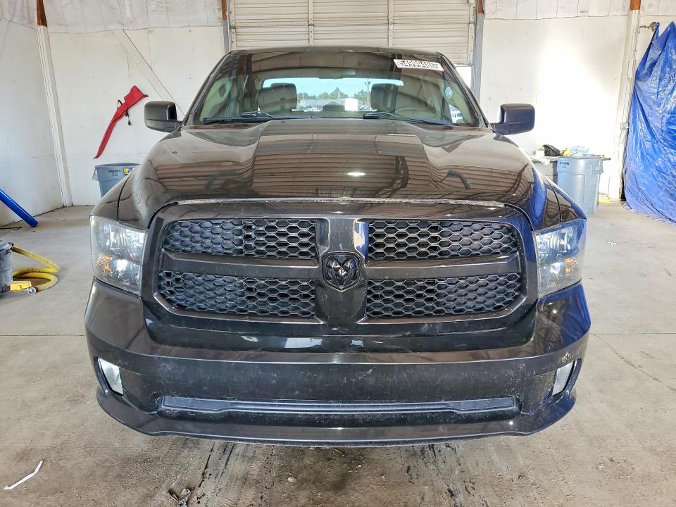 54999486 :رقم المزاد ، 1C6RR7KTXFS666865 vin ، 2015 Ram 1500 مزاد بيع