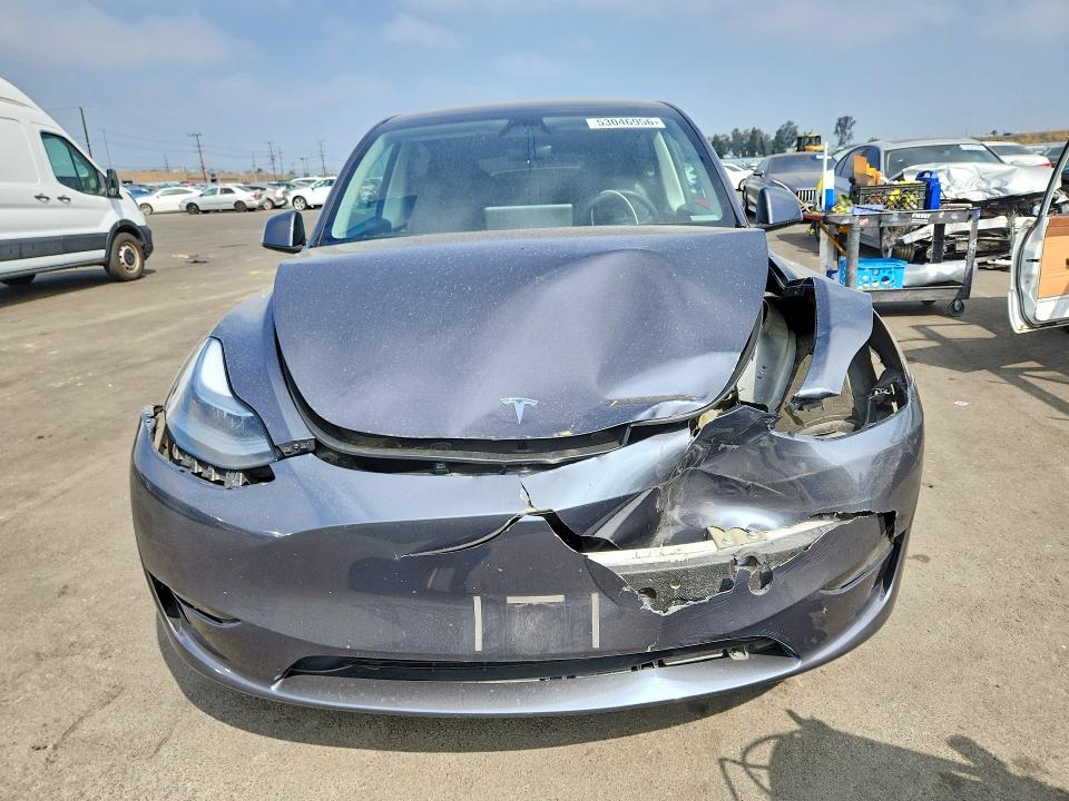 2023 Tesla Model Y მანქანა იყიდება აუქციონზე, vin: 7SAYGDED5PF917158, აუქციონის ნომერი: 53046956