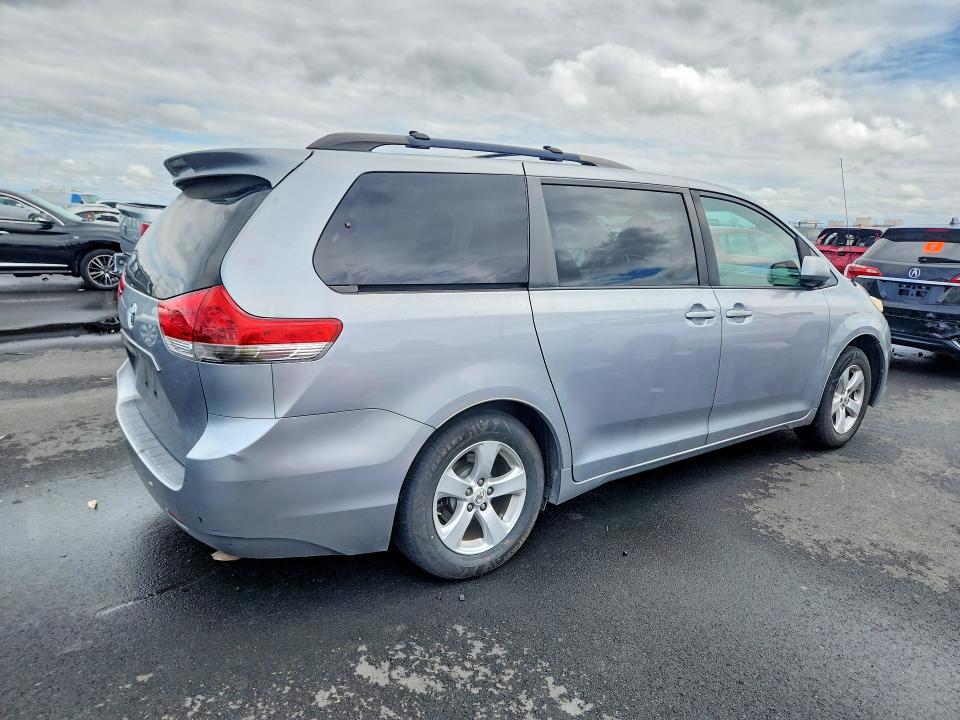Продаж на аукціоні авто 2012 Toyota Sienna, vin: 5TDKK3DC5CS272781, номер лоту: 54879916