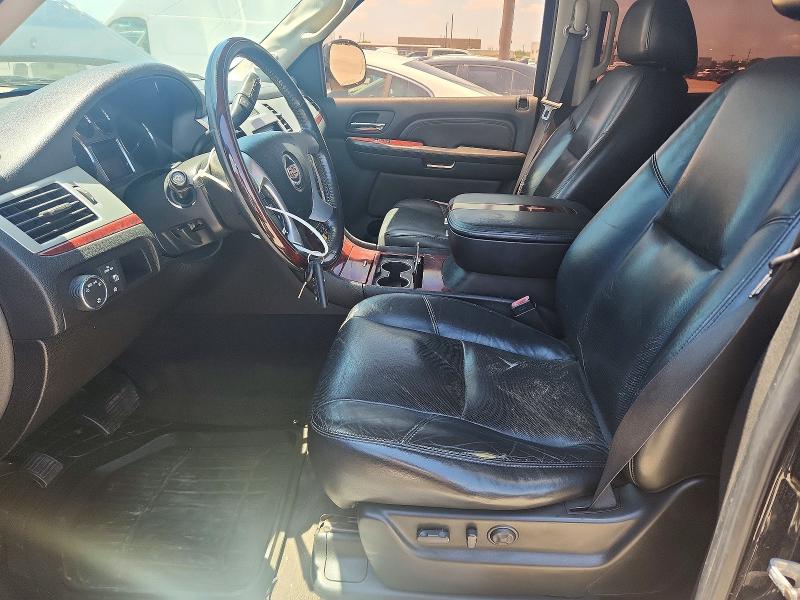 53320936 :رقم المزاد ، 1GYEC63858R228823 vin ، 2008 Cadillac Escalade مزاد بيع