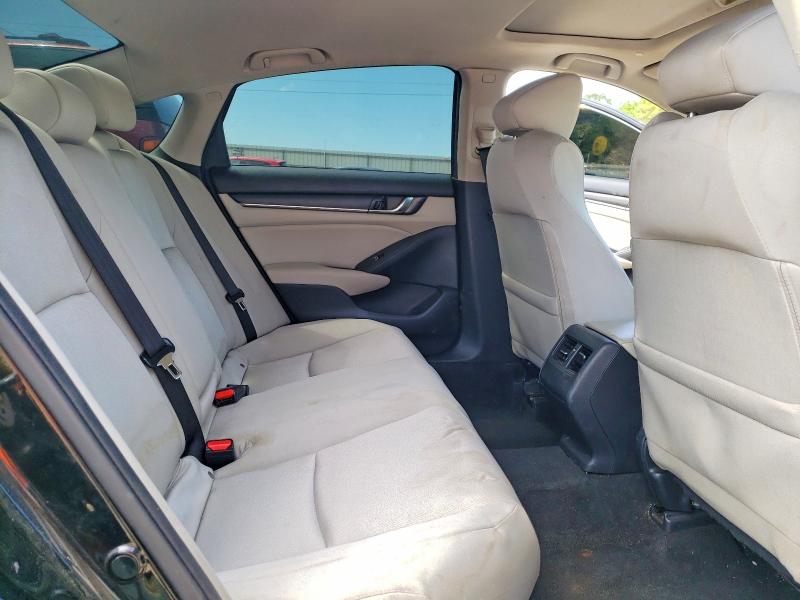 2018 Honda Accord მანქანა იყიდება აუქციონზე, vin: 1HGCV1F49JA261879, აუქციონის ნომერი: 52203376