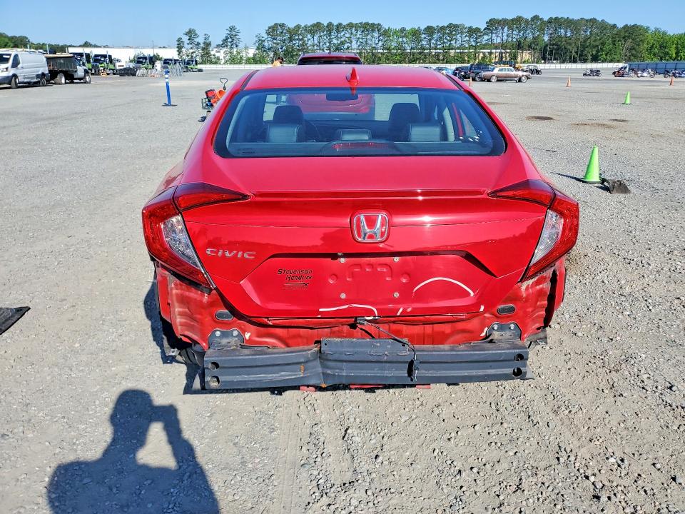 Продажа на аукционе авто 2017 Honda Civic, vin: 2HGFC1F7XHH633724, номер лота: 46095156