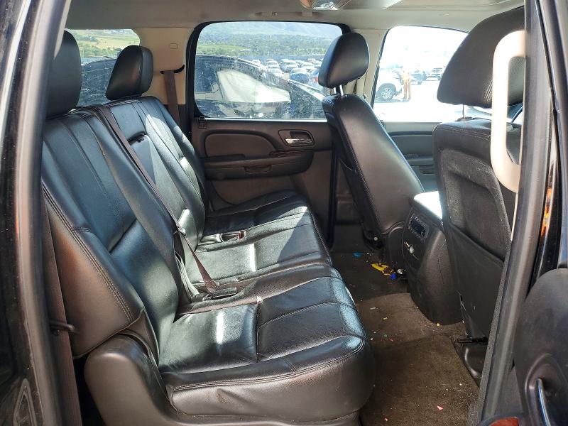 54802996 :رقم المزاد ، 1GNSKJE70DR136927 vin ، 2013 Chevrolet Suburban مزاد بيع