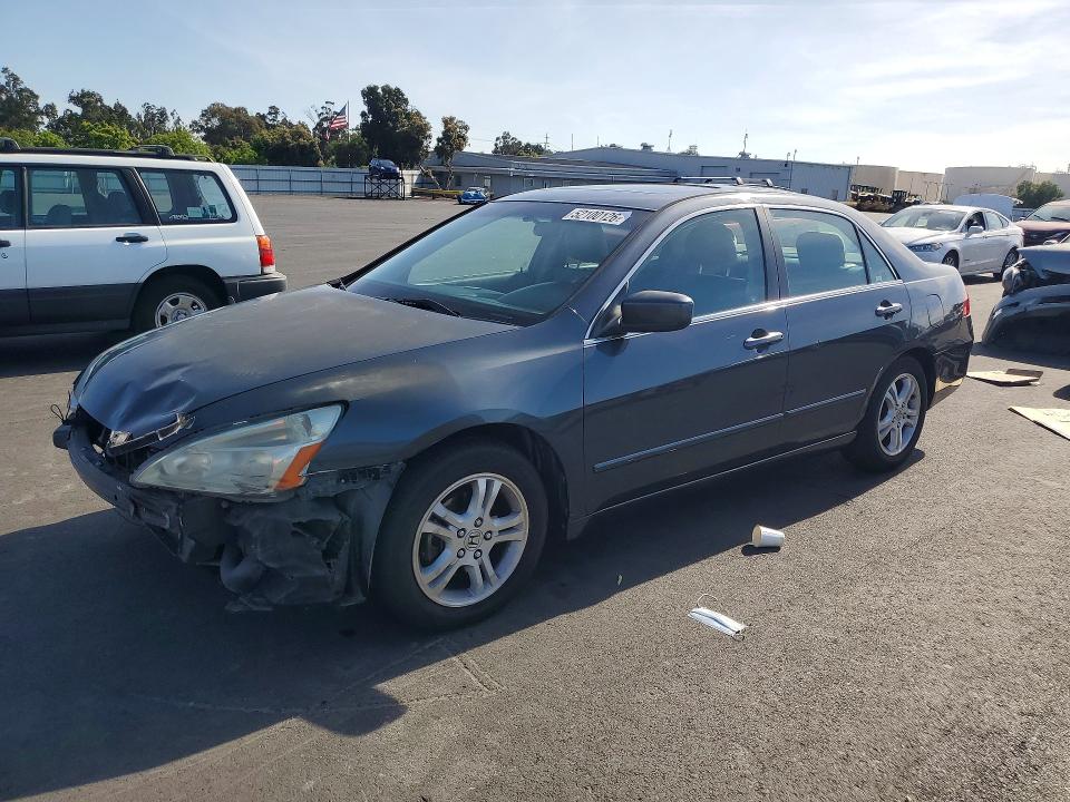 52100126 :رقم المزاد ، 1HGCM55806A114579 vin ، 2006 Honda Accord مزاد بيع