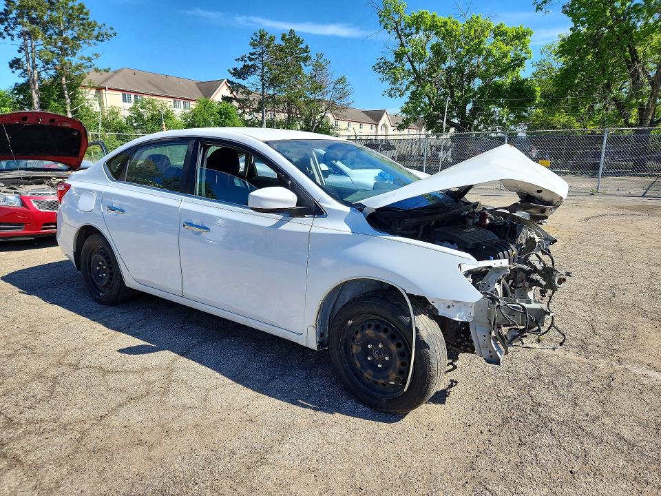 54074526 :رقم المزاد ، 3N1AB7AP0HY245808 vin ، 2017 Nissan Sentra مزاد بيع