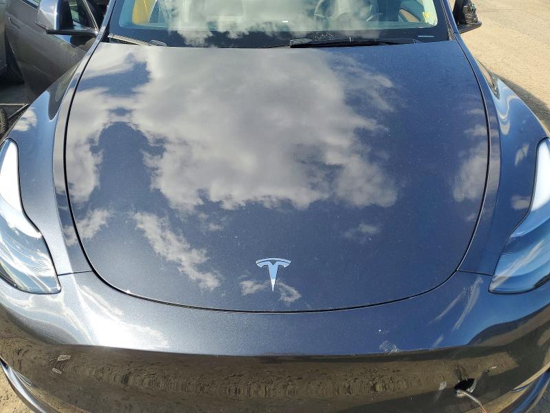 52128136 :رقم المزاد ، 7SAYGDEF6SA369825 vin ، 2025 Tesla Model Y مزاد بيع