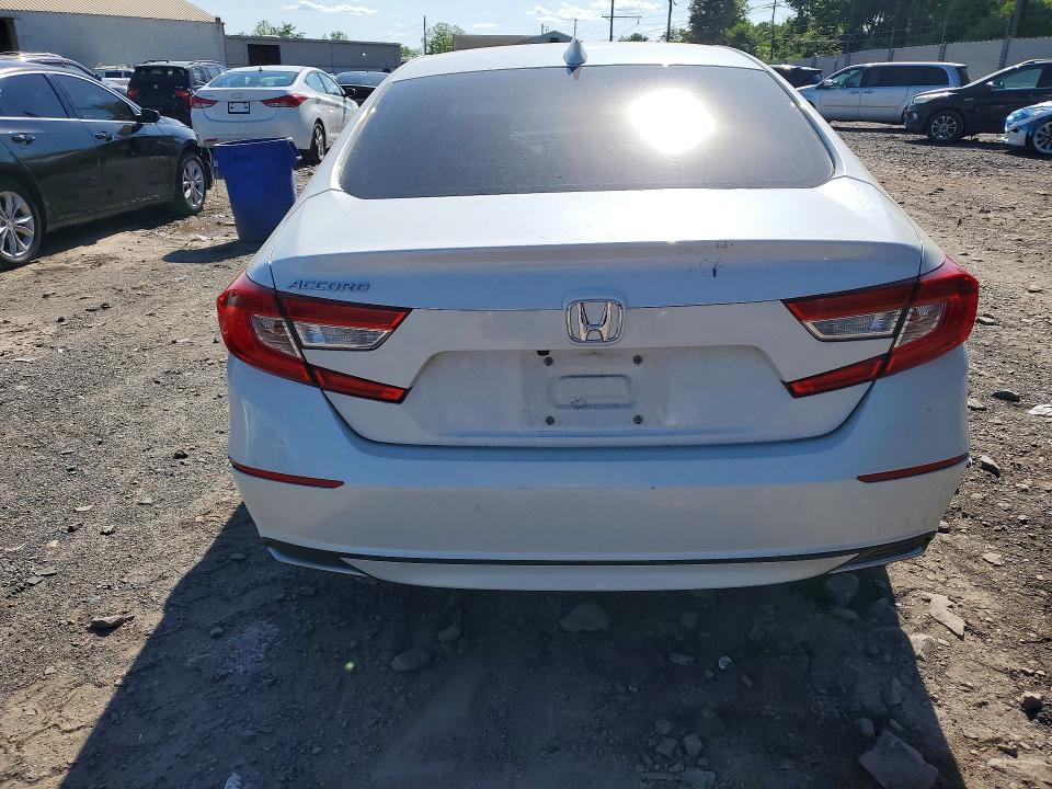 55276756 :رقم المزاد ، 1HGCV1F51JA234183 vin ، 2018 Honda Accord مزاد بيع