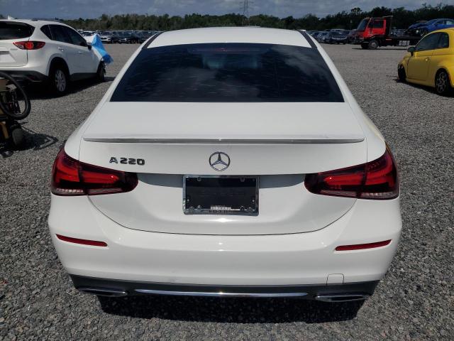 2019 Mercedes-benz A მანქანა იყიდება აუქციონზე, vin: WDD3G4EB1KW010472, აუქციონის ნომერი: 54695926