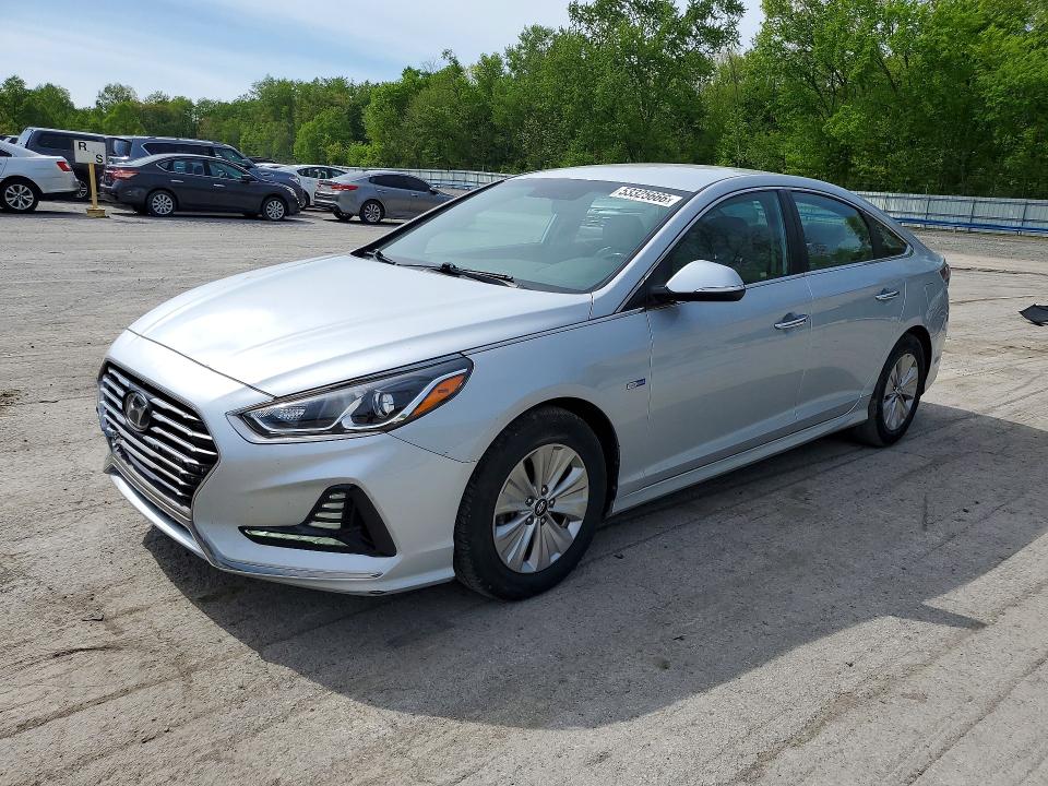2018 Hyundai Sonata Hybrid მანქანა იყიდება აუქციონზე, vin: KMHE24L3XJA087362, აუქციონის ნომერი: 53325666