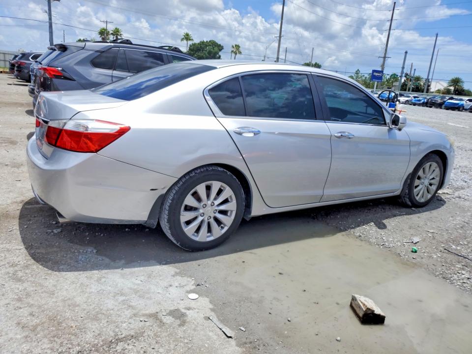 Продажа на аукционе авто 2013 Honda Accord, vin: 1HGCR2F71DA081837, номер лота: 55422806