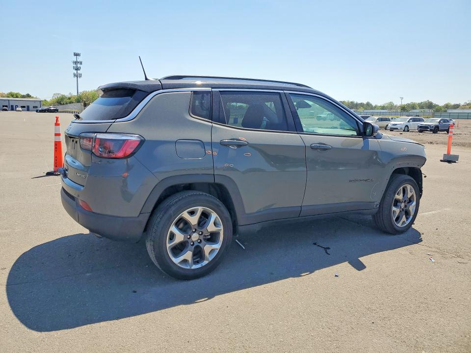 53615546 :رقم المزاد ، 3C4NJDCB9KT767858 vin ، 2019 Jeep Compass مزاد بيع
