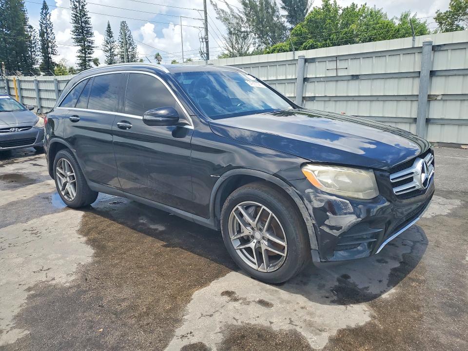 54226326 :رقم المزاد ، WDC0G4KB6HF115738 vin ، 2017 Mercedes-benz Glc مزاد بيع