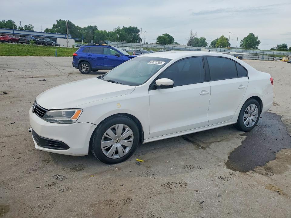 55216596 :رقم المزاد ، 3VWD07AJ2EM370918 vin ، 2014 Volkswagen Jetta مزاد بيع