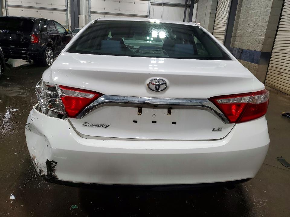 54303206 :رقم المزاد ، 4T1BF1FK3HU667425 vin ، 2017 Toyota Camry مزاد بيع