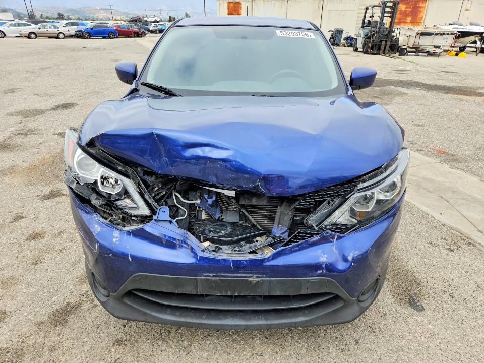 53293756 :رقم المزاد ، JN1BJ1CP1KW227088 vin ، 2019 Nissan Rogue Sport مزاد بيع