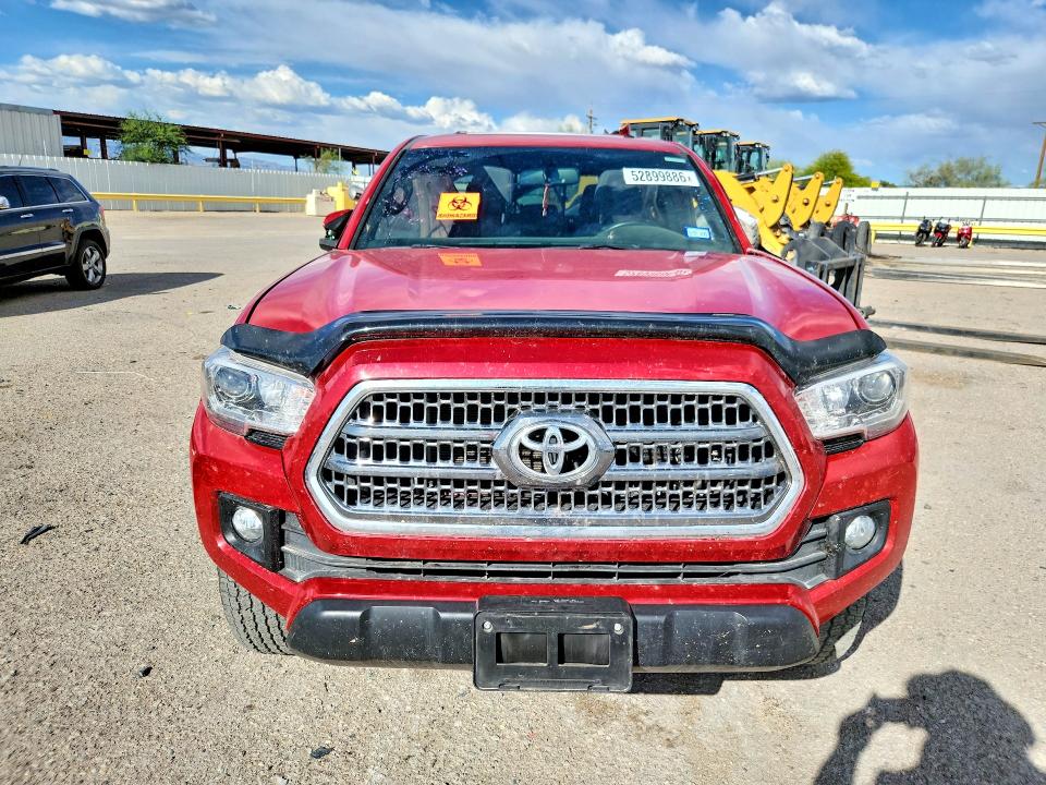 52899886 :رقم المزاد ، 5TFDZ5BN0HX025836 vin ، 2017 Toyota Tacoma مزاد بيع