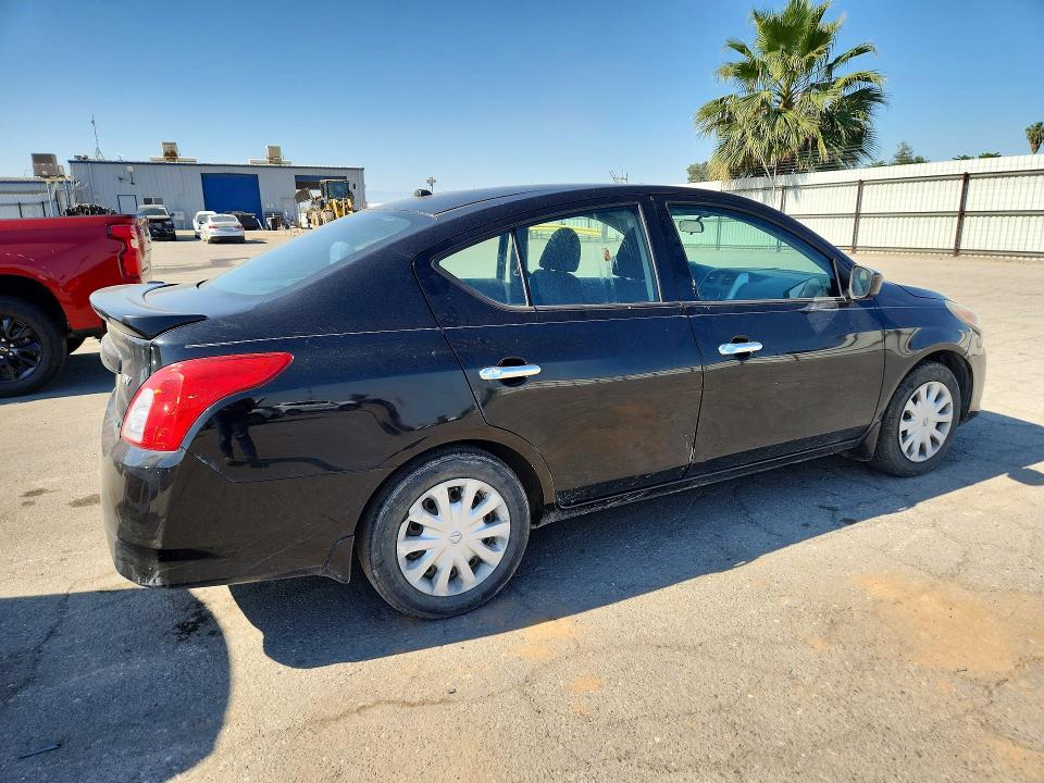 Продажа на аукционе авто 2015 Nissan Versa, vin: 3N1CN7AP3FL820798, номер лота: 53052676