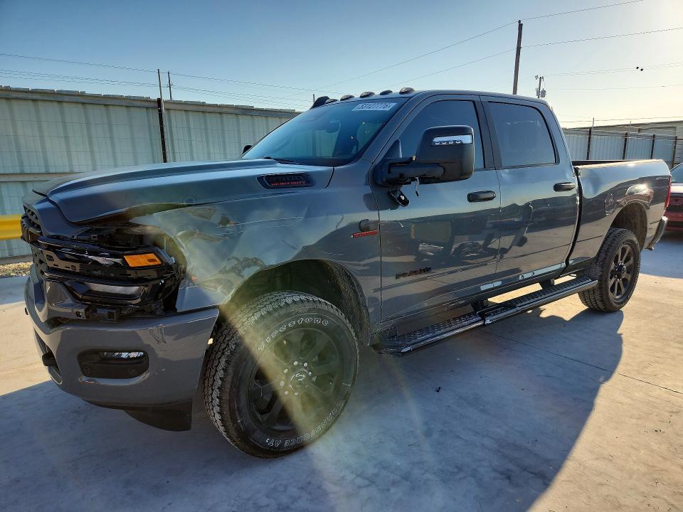 53127776 :رقم المزاد ، 3C6UR5DLXTG237966 vin ، 2026 Ram 2500 مزاد بيع