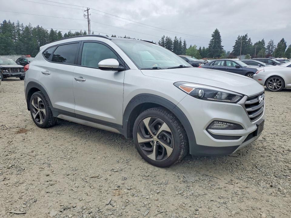 2018 Hyundai Tucson მანქანა იყიდება აუქციონზე, vin: KM8J3CA20JU676631, აუქციონის ნომერი: 55328546