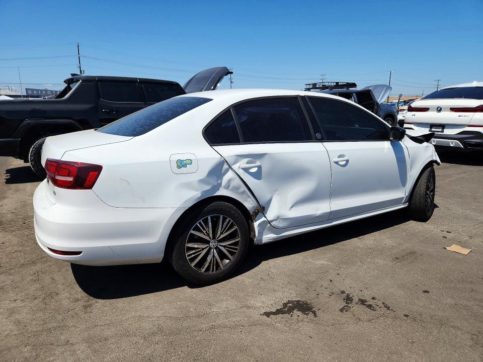 51365636 :رقم المزاد ، 3VWDB7AJ6JM204776 vin ، 2018 Volkswagen Jetta مزاد بيع