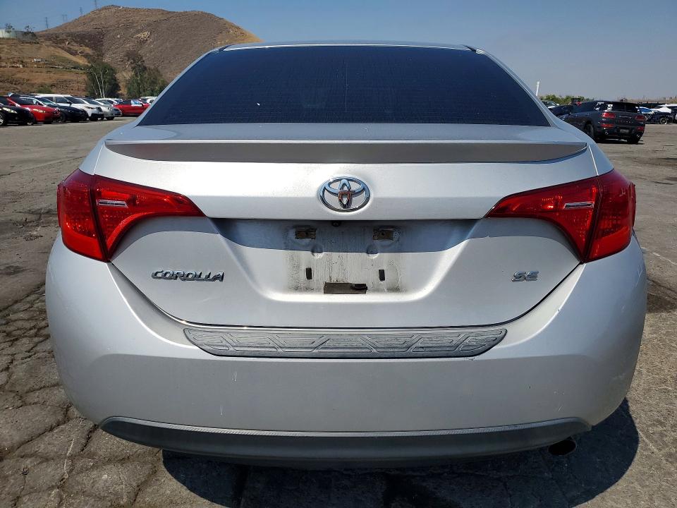 Продажа на аукционе авто 2018 Toyota Corolla, vin: 5YFBURHE2JP806740, номер лота: 53286056