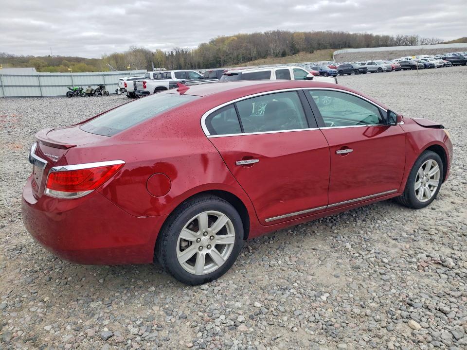 52677736 :رقم المزاد ، 1G4GC5EC8BF105239 vin ، 2011 Buick Lacrosse مزاد بيع