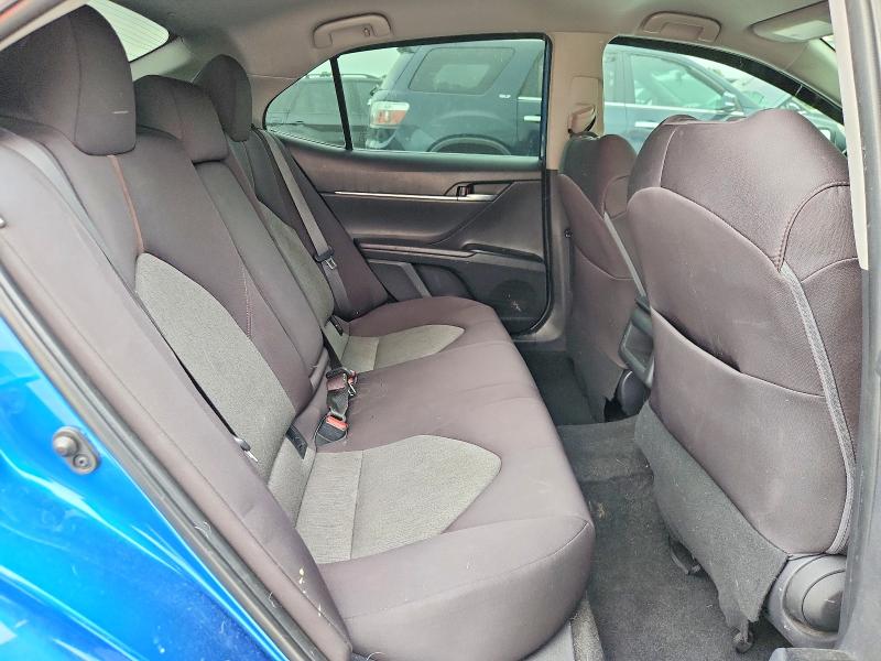 54991886 :رقم المزاد ، 4T1B11HK3KU261180 vin ، 2019 Toyota Camry مزاد بيع