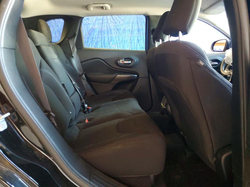 52862026 :رقم المزاد ، 1C4PJLCB9KD263934 vin ، 2019 Jeep Cherokee مزاد بيع