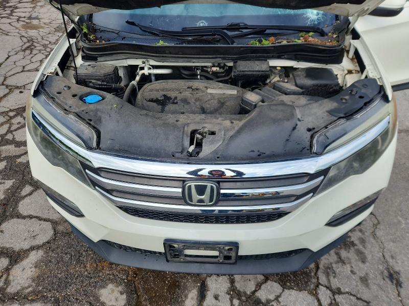 52450256 :رقم المزاد ، 5FNYF6H63GB047631 vin ، 2016 Honda Pilot مزاد بيع