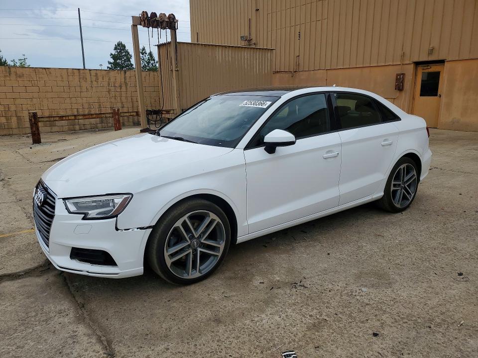 Aukcja sprzedaży 2018 Audi A3, vin: WAUAUGFF4J1072633, numer aukcji: 52530366