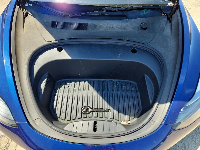 2022 Tesla Model 3 მანქანა იყიდება აუქციონზე, vin: 5YJ3E1EA5NF369872, აუქციონის ნომერი: 53898646