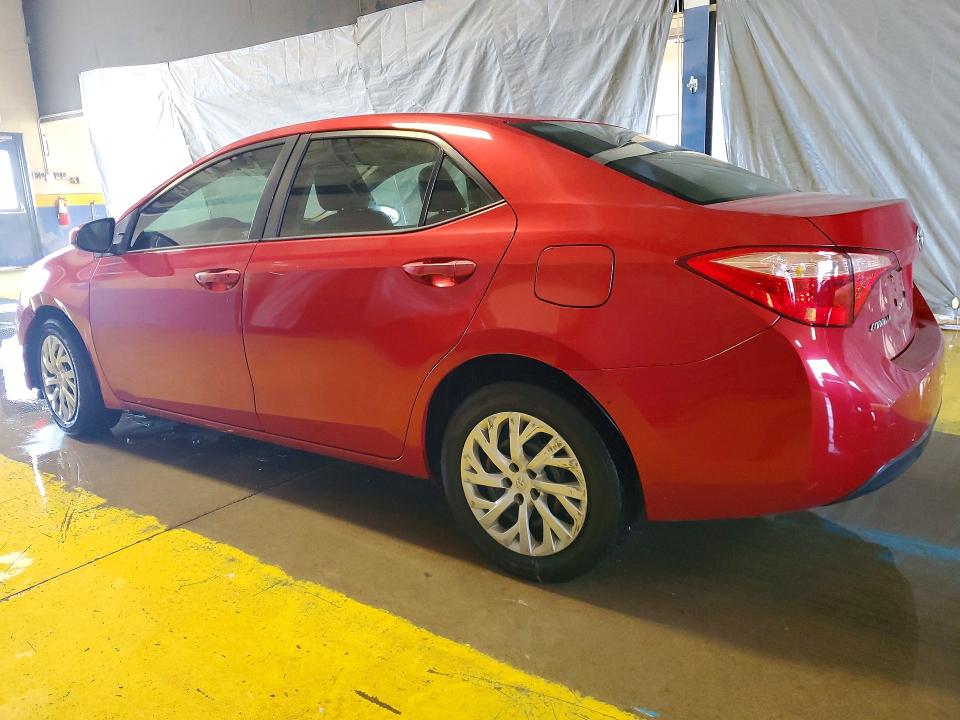 53392976 :رقم المزاد ، 5YFBURHE2HP643615 vin ، 2017 Toyota Corolla مزاد بيع