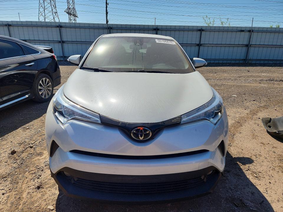 55106876 :رقم المزاد ، NMTKHMBX7JR058848 vin ، 2018 Toyota C-hr مزاد بيع
