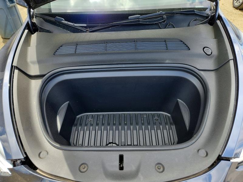 53586766 :رقم المزاد ، 7SAYGDEEXPA104467 vin ، 2023 Tesla Model Y مزاد بيع