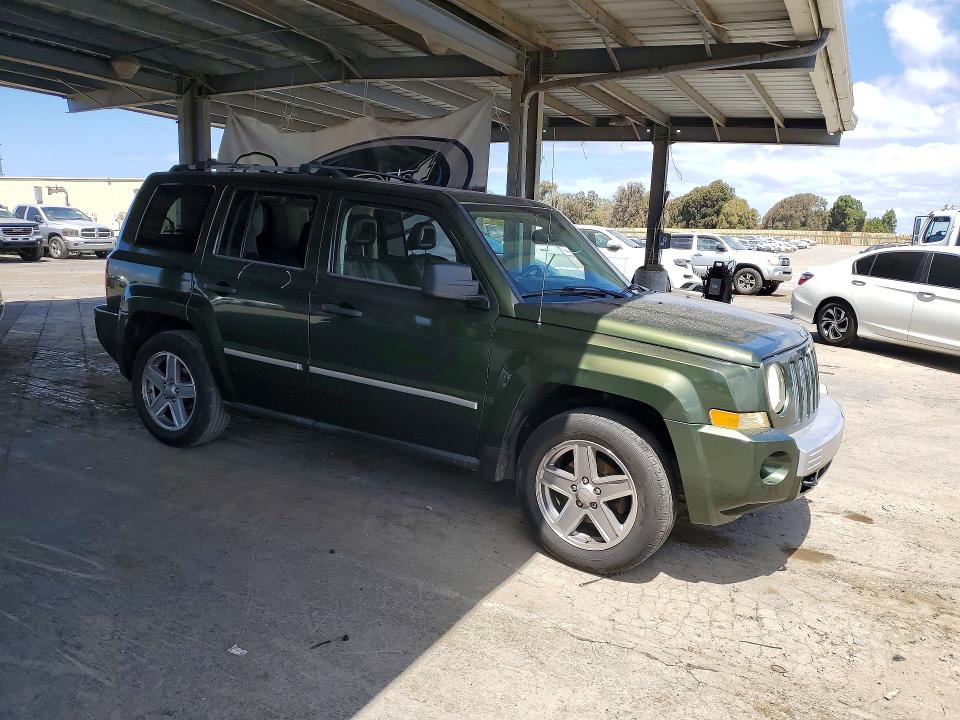 54888216 :رقم المزاد ، 1J8FF48W58D528526 vin ، 2008 Jeep Patriot مزاد بيع