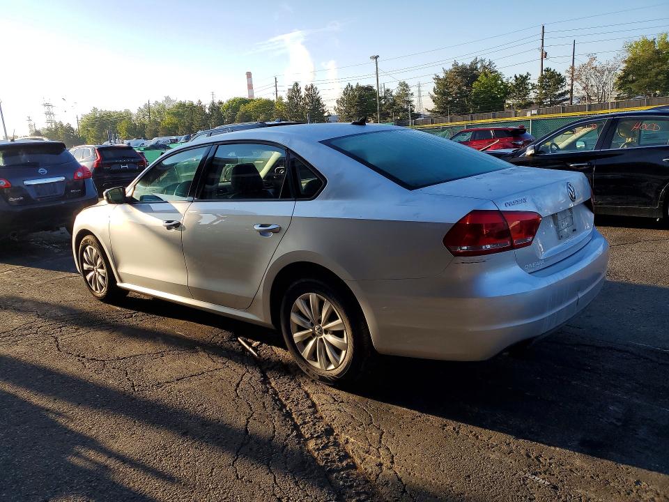 Продаж на аукціоні авто 2015 Volkswagen Passat, vin: 1VWAS7A34FC050890, номер лоту: 52015116