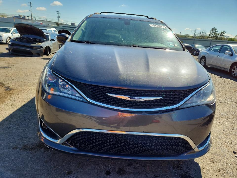 Продажа на аукционе авто 2017 Chrysler Pacifica, vin: 2C4RC1BG1HR576891, номер лота: 51794246