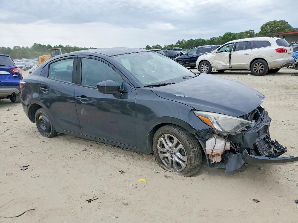 52289646 :رقم المزاد ، 3MYDLBYV3HY182980 vin ، 2017 Toyota Yaris Ia مزاد بيع