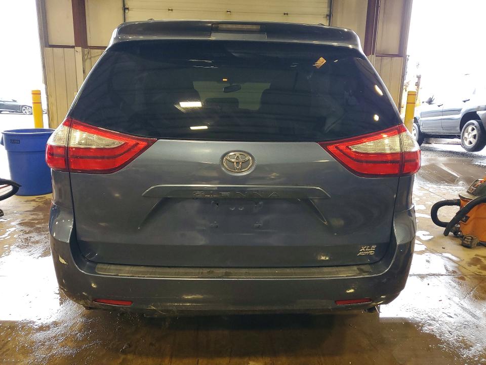 2017 Toyota Sienna მანქანა იყიდება აუქციონზე, vin: 5TDDZ3DC8HS180317, აუქციონის ნომერი: 52737006